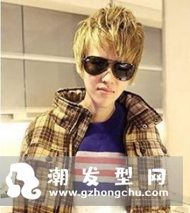 2019年男士流行发型 流行什么发色