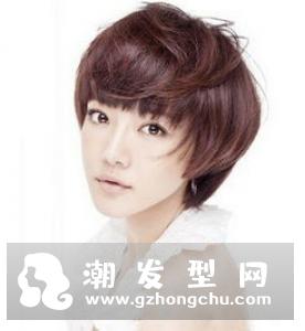 港风短发发型女 打造浓郁复古风情