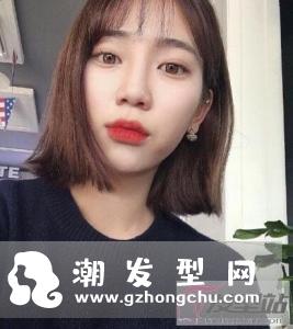 齐脸内扣短发发质柔软细腻的女生可以尝试这款齐脸短发