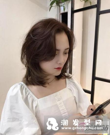 怎么让头发蓬松 这3个方法学会保持一天蓬松没问题