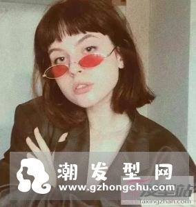 高级感短发,就是那些能极力提升个人气质的短发发型,时尚明星