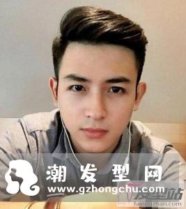 适合年轻男生的清爽发型,摇身一变时尚潮男。男生更酷炫有型