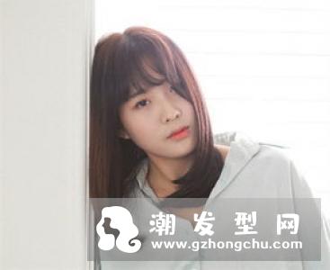 复古原生黑发外翘发型,经典时髦唯美