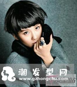 时尚女生蘑菇头发型 瘦脸百搭年轻好几岁