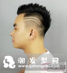 男生干净利落短发发型 清爽帅气打造潮流风范