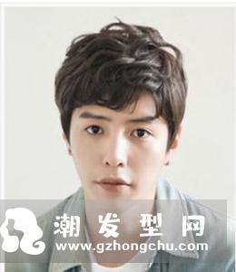 潮流发型男短发两边铲 干练洒脱释放男性魅力
