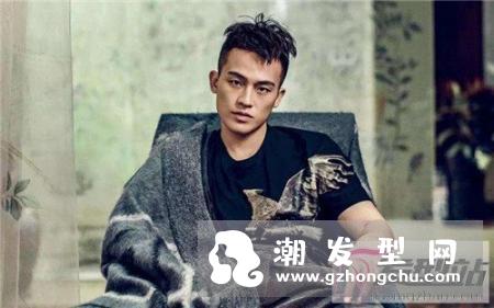 脸大男生适合什么短发 人气短发修颜显瘦气质满分