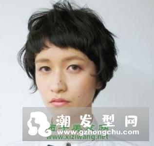 女生短发能烫纹理烫吗 灵动修颜打造轻盈美感