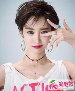 女生最新潮短发发型 女星示范时髦短发造形美到崩溃