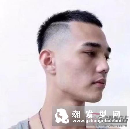 两边铲发型男 干练帅气成最受男生欢迎发型之一