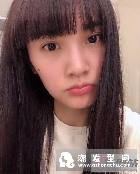 可爱教主杨丞琳人前人后造型亮丽,想不到私底下的她不爱洗头,连做完剧烈运动,满
