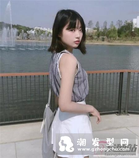 女学生适合什么发型 文艺学院风短发成爆款
