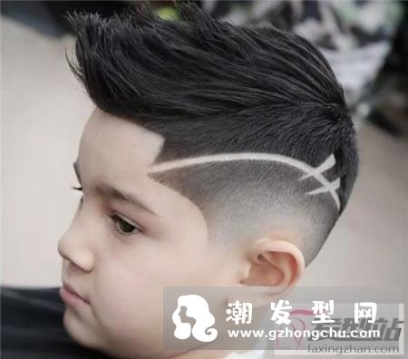渐变线条雕刻发型 个性型男发型设计