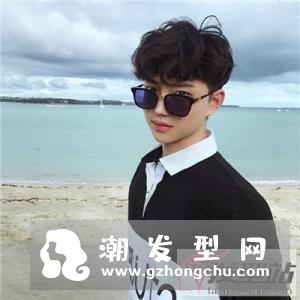 帅气的男友发型怎么剪 时尚个性展现完美男神气质