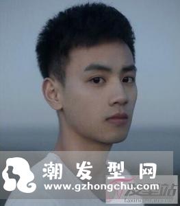 高中生男生发型 洋气洒脱青春活泼