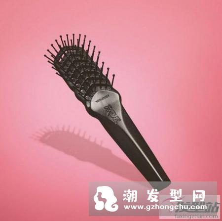 怎么正确挑选适合的梳子类型 从发量＆发质详细分析挑选最适合自己的梳子