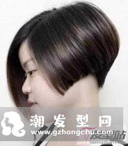 短发女生发型一刀切 清爽干练这样剪更吸睛