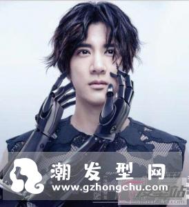 好看的短发发型男 修颜时尚打造帅气潮男