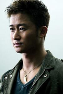 男生背头发型 展现帅气男人味
