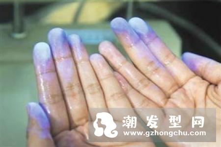 碱性洗发水的危害 怎么辨认