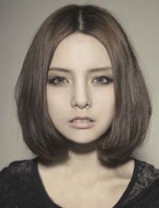 短发女生侧面剃发型 酷炫有个性比男生还帅