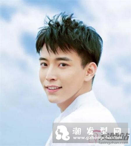 男生哪几种发型最流行 12款撩妹发型强势种草