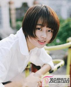 文艺风短发发型女 简约自然小清新范