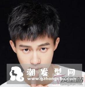高中生男生发型 洋气洒脱青春活泼