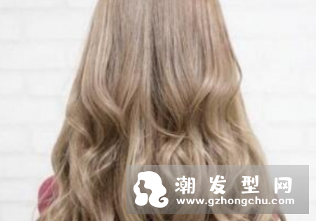 苦亚麻色头发适合黄皮肤吗 褪色后是什么颜色