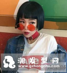 短发女生发型一刀切 清爽干练这样剪更吸睛