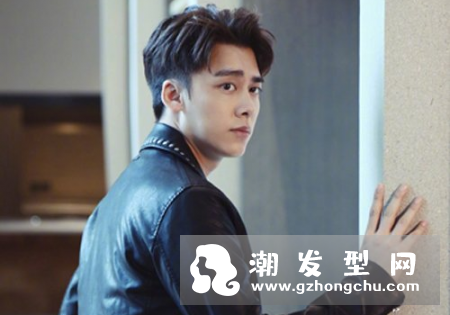 男生纹理烫头发得多长 怎么吹