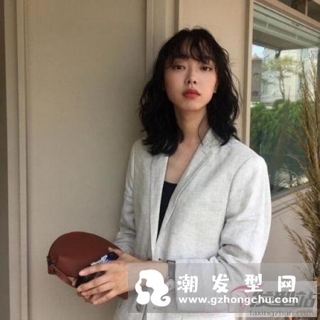 长发公主早就不流行了！今年必备的3种短发，你剪了吗？