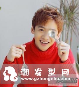 男生斜刘海短发发型 修颜时尚拥有完美脸型