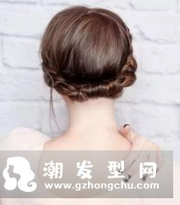 女生脸圆什么发型显脖子长 短发女生也可以性感和可爱