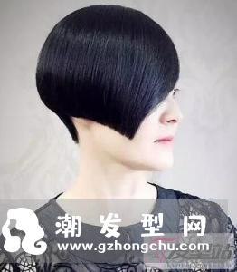 短发女生发型一刀切 清爽干练这样剪更吸睛