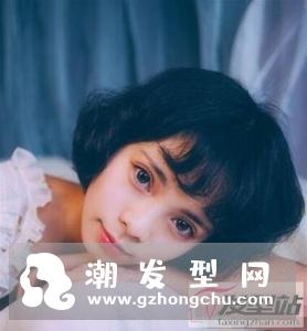 好看的黑色短发发型 不染发照样时尚有韵味