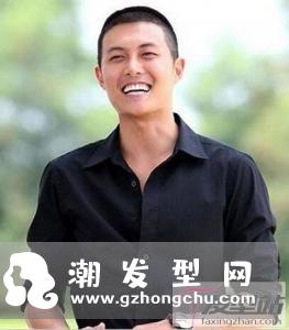 男生时尚平头发型 清爽简约潮男必备