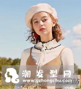 短发烫什么卷好看 小卷烫发俏皮显发量