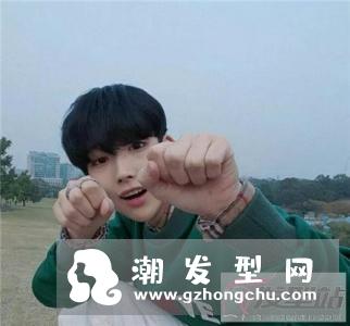 适合学院风的男生发型 青春有活力校园男神发型首选