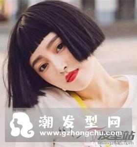 一刀切女生短发发型 齐发尾设计很潮很有范