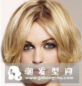 短发女生湿发造型 随性慵懒彰显独特个性