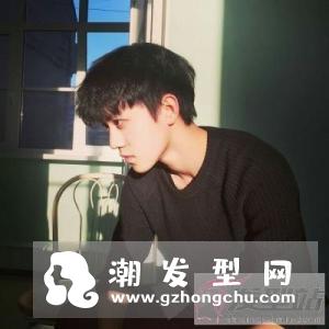 帅气的男友发型怎么剪 时尚个性展现完美男神气质