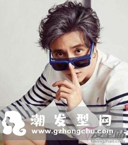 适合自然卷男生的短发发型有哪些