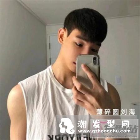 在校男生的不染不烫发型 最有态度的学生发型