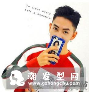 两边铲发型男 干练帅气成最受男生欢迎发型之一