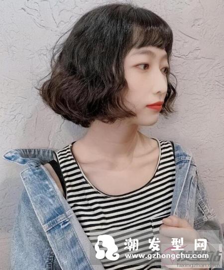 法式勾耳短发大势回归 突显轮廓修颜效果极佳