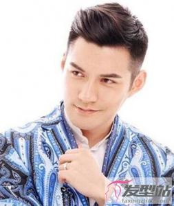 两边短中间长男发型 潇洒干练男人味十足