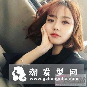 女生哪款短发发型好看 时尚又减龄短发女孩最惹眼