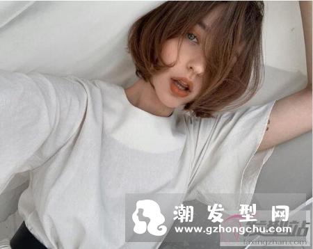 谁说长发才是女人味的专利以下这几个短发代表女子IG帐号,绝对突破你的刻板印象