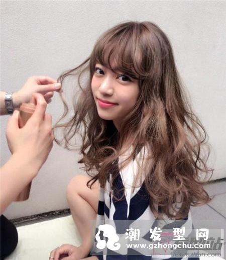 女生吹头发需要注意哪些 日常头发护理技巧一定要会